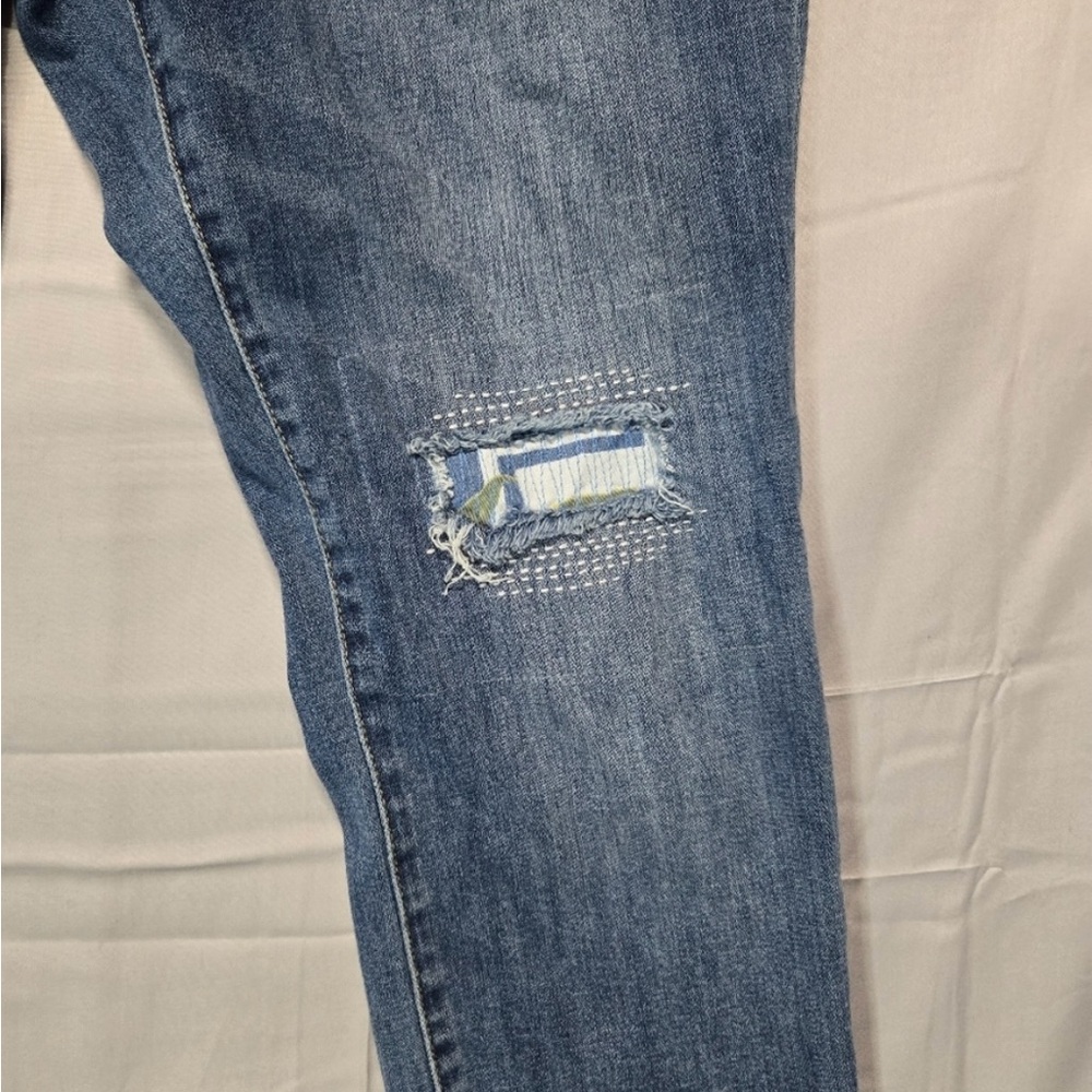 Tommy Bahama Pendleton Skinny Ankle Denim Jeans Womens 28x28 Patch Floral RawHem - Picture 9 of 12
